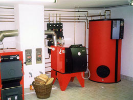 Bild: kombinierte Heizungsanlage in Luckau (Holz,Öl,Solar)